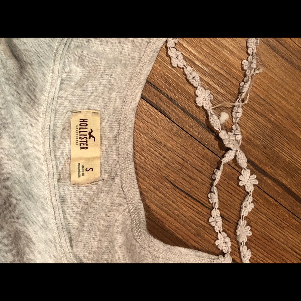 gray crop t shirt